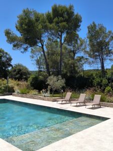 piscine pins