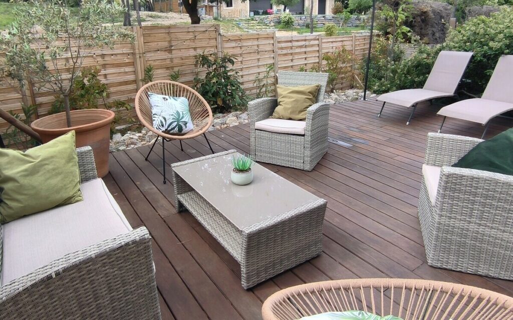 Lodge terrasse bois salon jardin